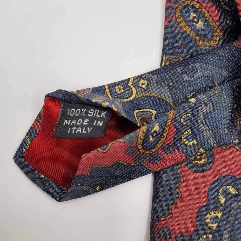 Accent by Isaac Zelcer Navy Red Silk Necktie Ancient Madder